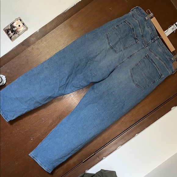 American Eagle mom jeans - Picture 2 of 12